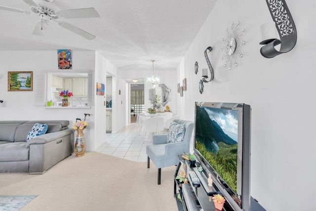 349 Camden O, West Palm Beach, FL 33417