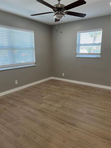 2016 NE 17th Ct 26, Fort Lauderdale, FL 33305