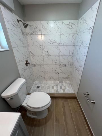 2016 NE 17th Ct 26, Fort Lauderdale, FL 33305