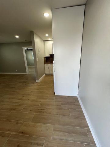 2016 NE 17th Ct 26, Fort Lauderdale, FL 33305