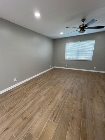 2016 NE 17th Ct 26, Fort Lauderdale, FL 33305