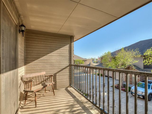 6162 N Brookline Avenue 22, Oklahoma City, OK 73112