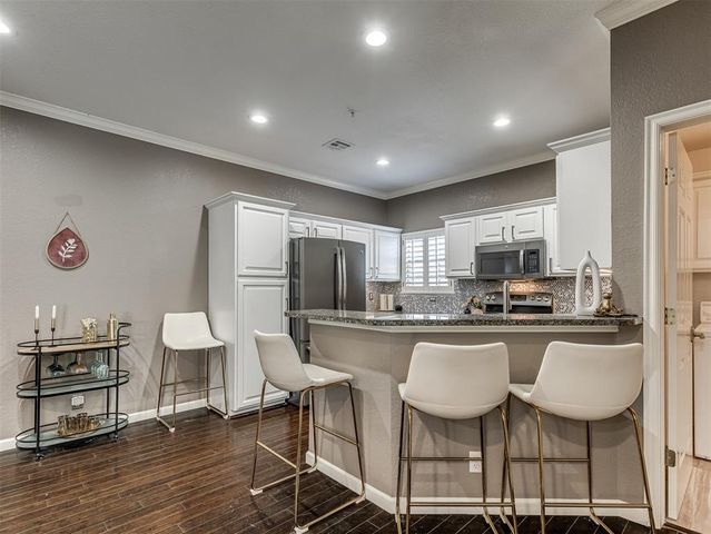 6162 N Brookline Avenue 22, Oklahoma City, OK 73112