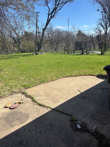 1561 Milmo Drive, Fort Worth, TX 76134