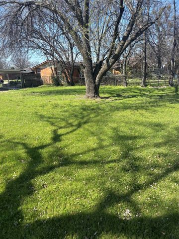 1561 Milmo Drive, Fort Worth, TX 76134