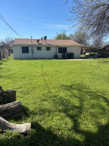 1561 Milmo Drive, Fort Worth, TX 76134