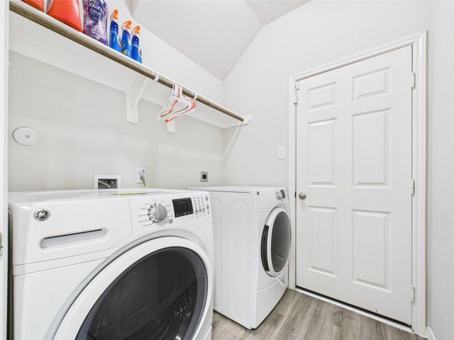 3202 Explorer Drive, Texas City, TX 77591