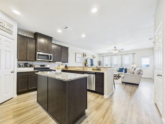 3202 Explorer Drive, Texas City, TX 77591