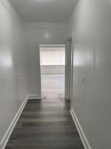 817 4th St 817, West Palm Beach, FL 33401