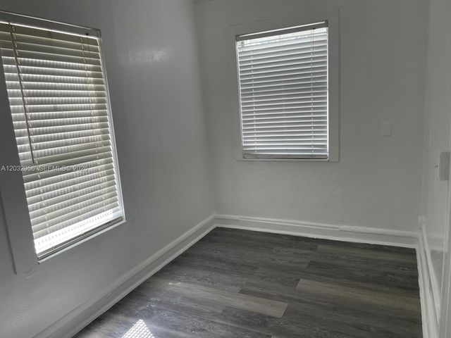 817 4th St 817, West Palm Beach, FL 33401
