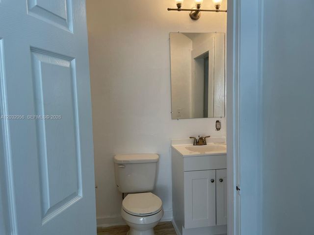 817 4th St 817, West Palm Beach, FL 33401