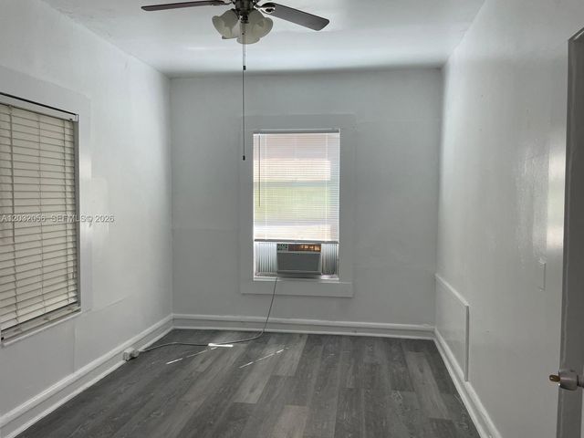 817 4th St 817, West Palm Beach, FL 33401