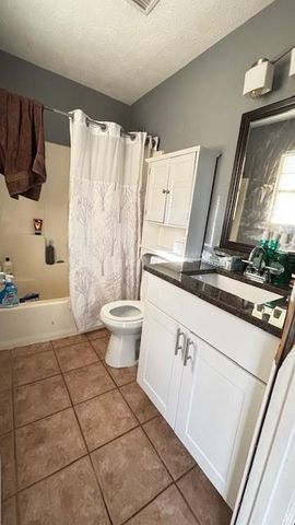 662 Brandlwood NW Way, Lilburn, GA 30047