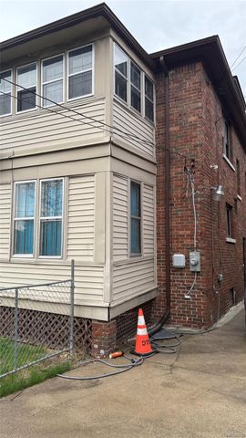 8735 Marygrove Drive, Detroit, MI 48221