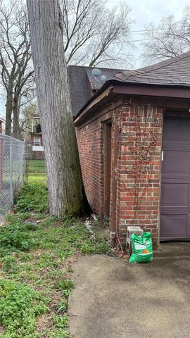 8735 Marygrove Drive, Detroit, MI 48221