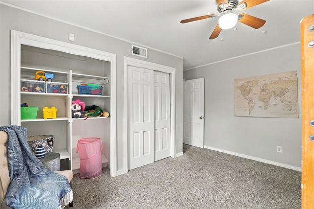 9900 Chesterton Place, The Village, OK 73120