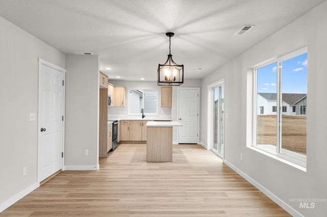 13711 Inman Ct, Caldwell, ID 83607