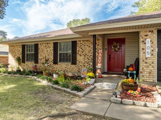 105 Clyde Drive, Hillsboro, TX 76645