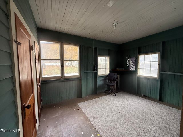 83 Stewart Street, Amsterdam, NY 12010