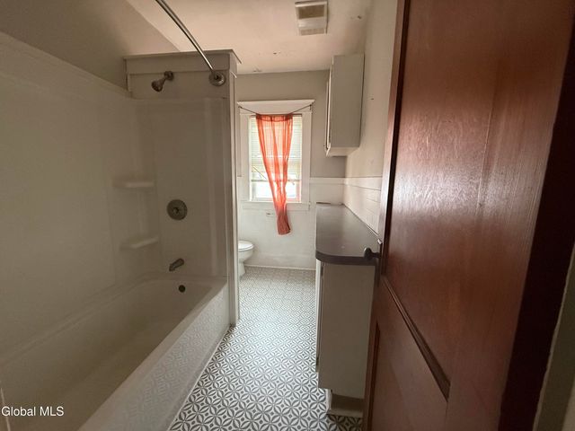 83 Stewart Street, Amsterdam, NY 12010