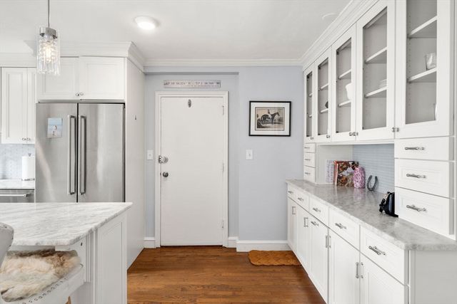 33 Lennon Ct. 31, Boston, MA 02127