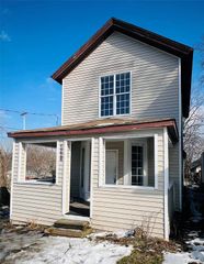 1226 N Grand River Avenue, Lansing, MI 48906