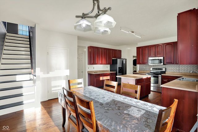 2161 Silver Rose Drive, Avon, IN 46123