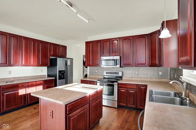 2161 Silver Rose Drive, Avon, IN 46123