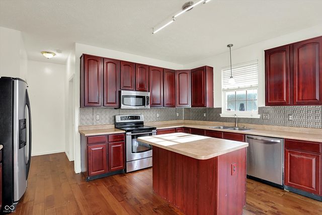 2161 Silver Rose Drive, Avon, IN 46123