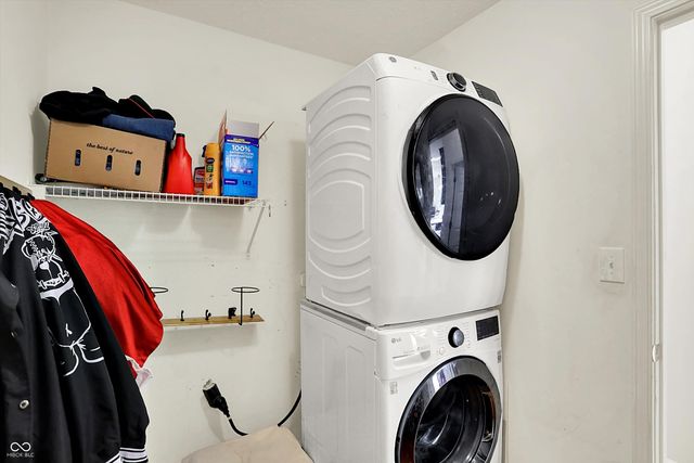 2161 Silver Rose Drive, Avon, IN 46123