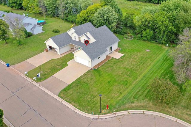 1087 STILLMEADOW LANE, Menasha, WI 54952