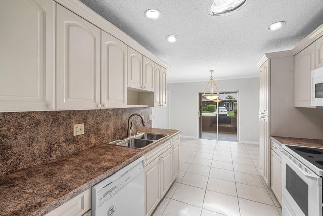14605 Lucy Drive, Delray Beach, FL 33484