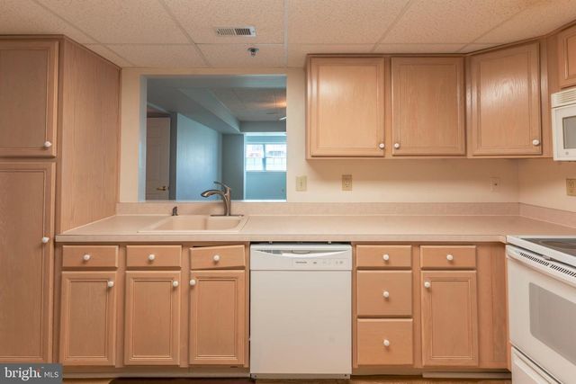 1000 CENTENNIAL STATION DR, Warminster, PA 18974