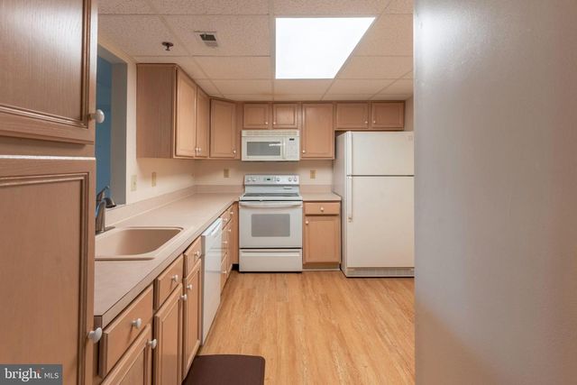 1000 CENTENNIAL STATION DR, Warminster, PA 18974