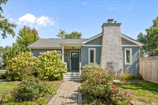 2347 Oak Avenue, Northbrook, IL 60062