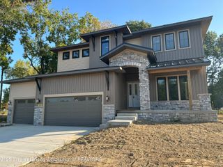 6120 Fresno Lane, East Lansing, MI 48823