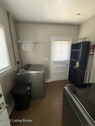 2117 West Ln, Louisville, KY 40216