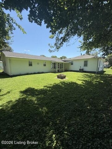 2117 West Ln, Louisville, KY 40216