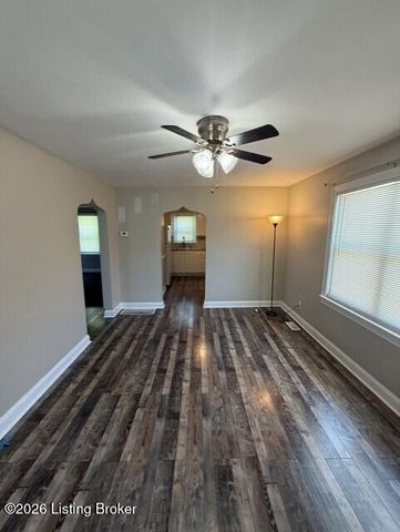 2117 West Ln, Louisville, KY 40216