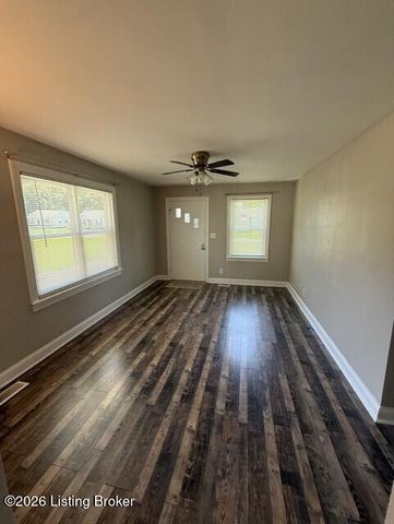 2117 West Ln, Louisville, KY 40216