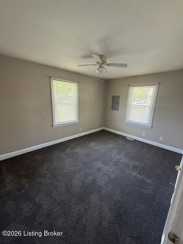 2117 West Ln, Louisville, KY 40216
