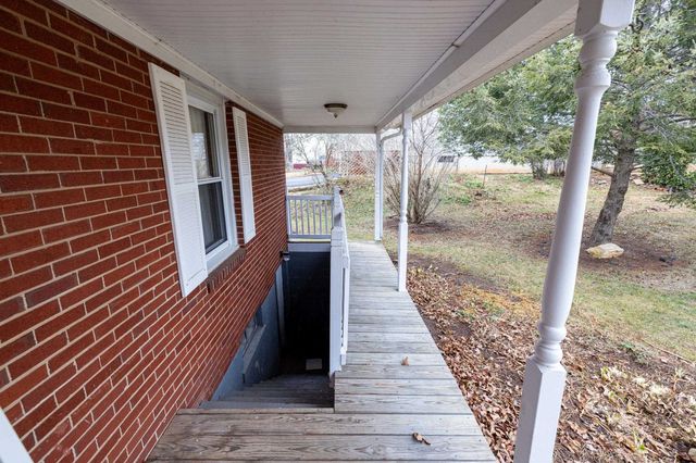 5009 MILL CREEK RD, Luray, VA 22835