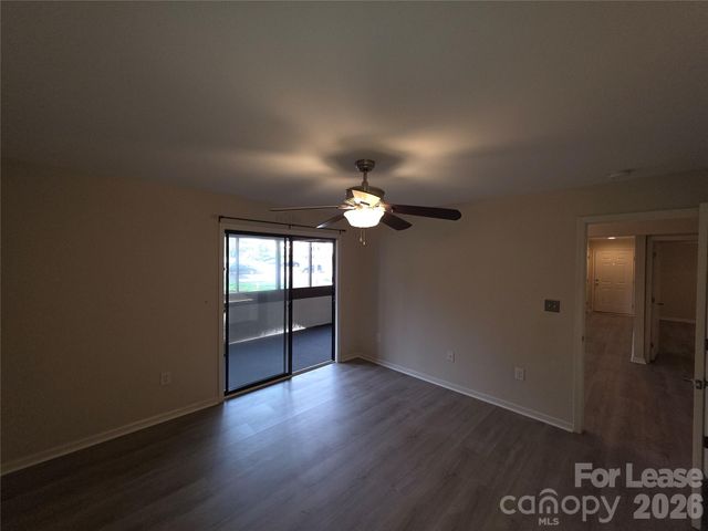 7325 Winery Lane, Charlotte, NC 28227