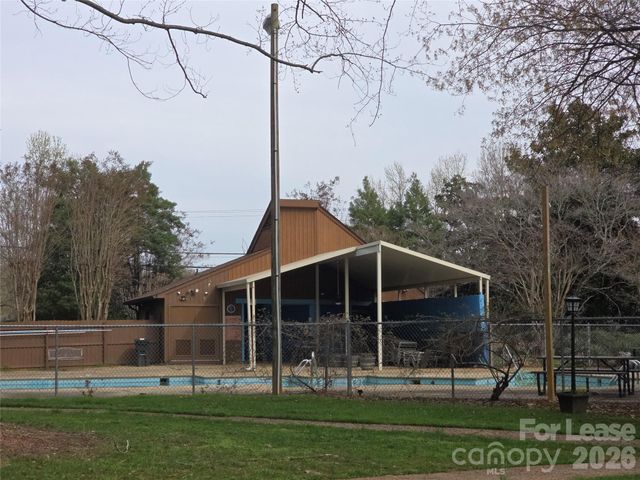 7325 Winery Lane, Charlotte, NC 28227