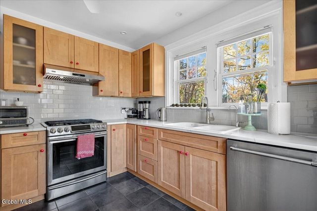 261 W Circular Street, Saratoga Springs, Inside, NY 12866