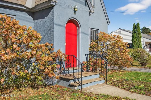 261 W Circular Street, Saratoga Springs, Inside, NY 12866