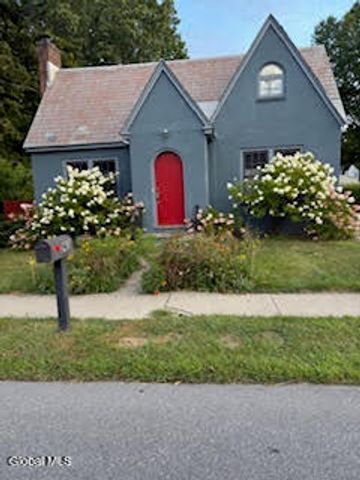 261 W Circular Street, Saratoga Springs, Inside, NY 12866