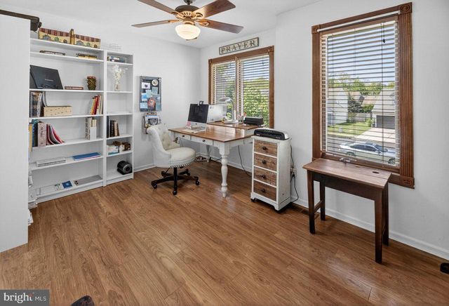 24 TUDOR DR, Burlington, NJ 08016