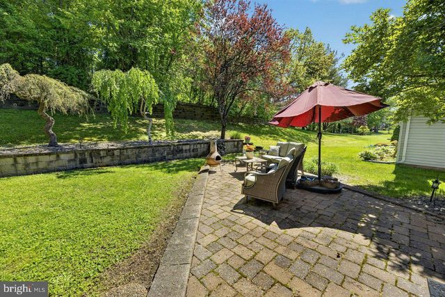 24 TUDOR DR, Burlington, NJ 08016