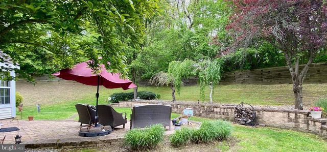 24 TUDOR DR, Burlington, NJ 08016
